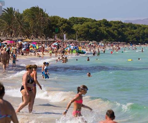 Mediterranean beach ThinkstockPhotos 482630630