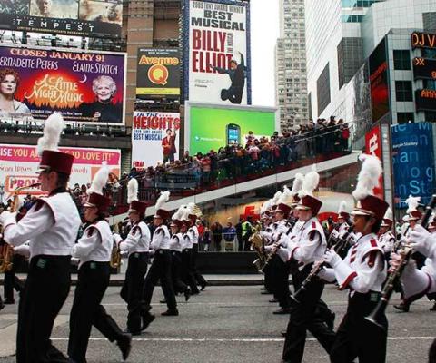 NYC-and-company-image-Thanksgiving-Day-Parade-2010.jpg