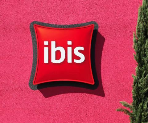 ibis logo AccorHotels Accor