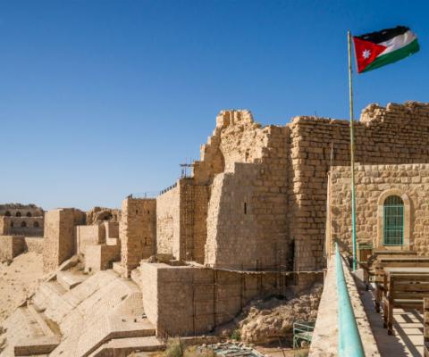 istock_Karnak_castle.jpg