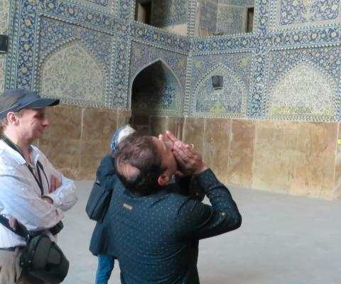 Mohsen-singing.jpg