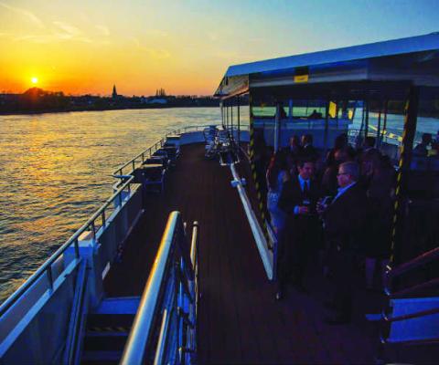 Serenade_on_the_waterways.jpg