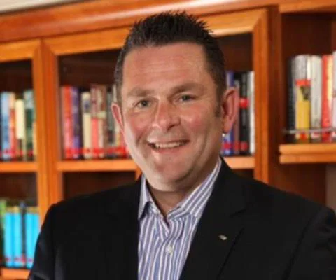 Andrew Magowan.jpg