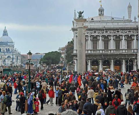 Overcrowding in Venice