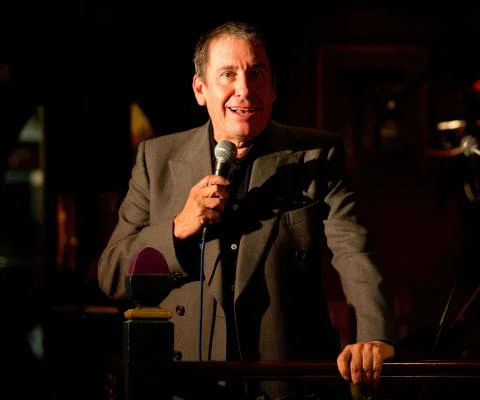 Jools_Holland_Saga1.jpg