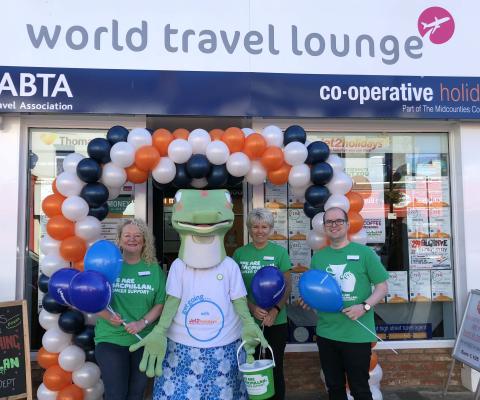 World_Travel_Lounge_David_McDonald.jpg
