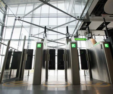 E Passport Gates Heathrow.jpg