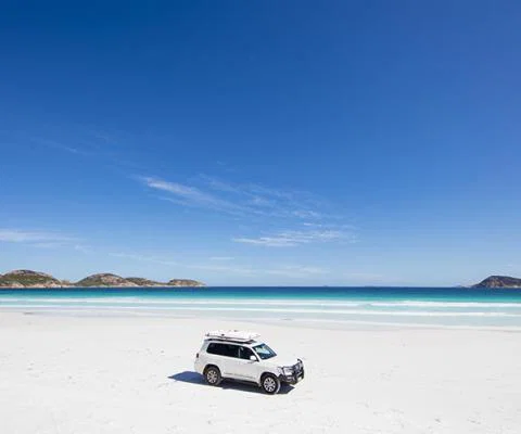 112152-56_Lucky_Bay_web.jpg