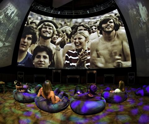 Chris-Ramirez-bean-bags-psychedelic-with-multi-screens-BWM003.JPG