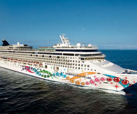 Norwegian Pearl Web.jpg