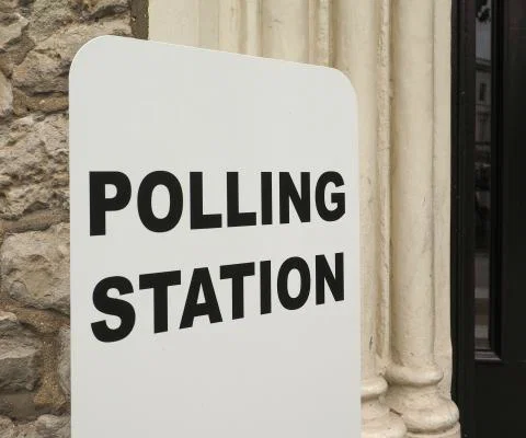 Election_polling_station.jpg