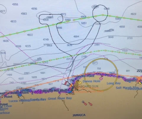 Marella Discovery 2 completed the smile carrying out routine manoeuvres before anchoring in Jamaica