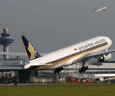 SIA expects to cut around 4,300 roles