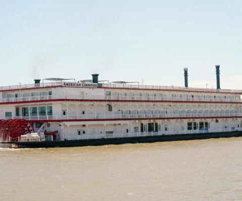 American_Queen_Steamboat_Company_American_Countess.jpg