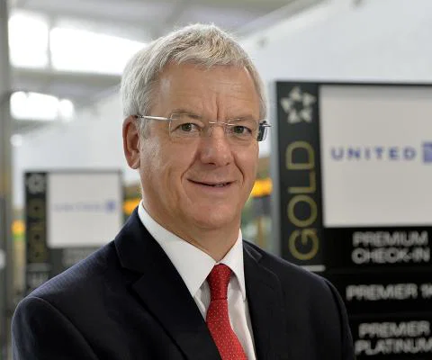 Bob_Schumacher_United_Airlines.jpg