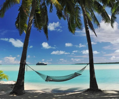 Cruise_ship_caribbean.png
