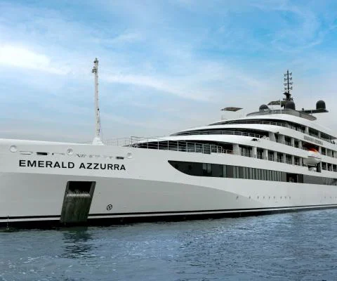 Emerald_Azzurra_new_pic.jpg