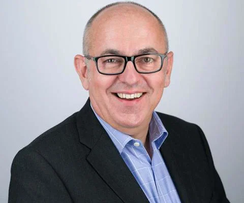 Jeremy_Hendy_Headshot_May_2019.jpg
