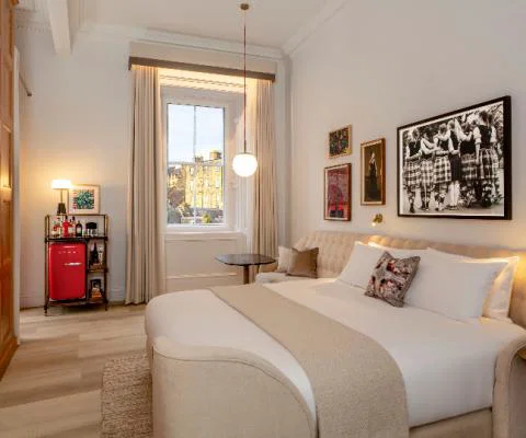 Virgin_Hotels_Edinburgh_room.jpg