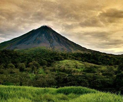 Arenal-Costa-Rica_METhumb.jpg