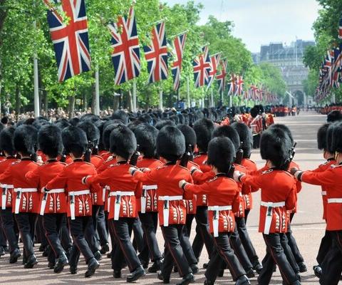 London_pageantry_METhumb.jpg
