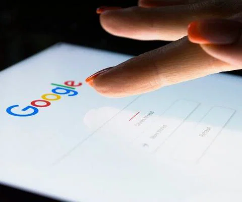 Google_smartphone_phone_iStock-872409924.jpg