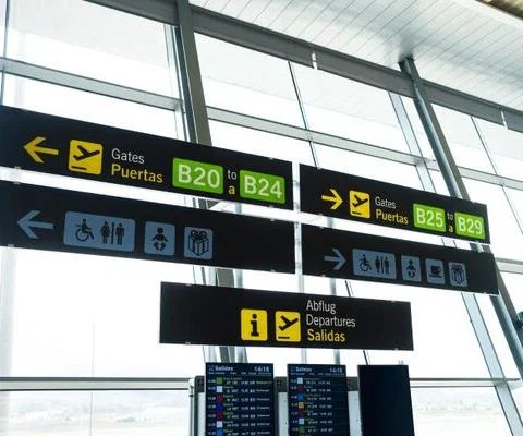 Spain_airport_sign_signage_gates_departures_iStock-1425650306.jpg