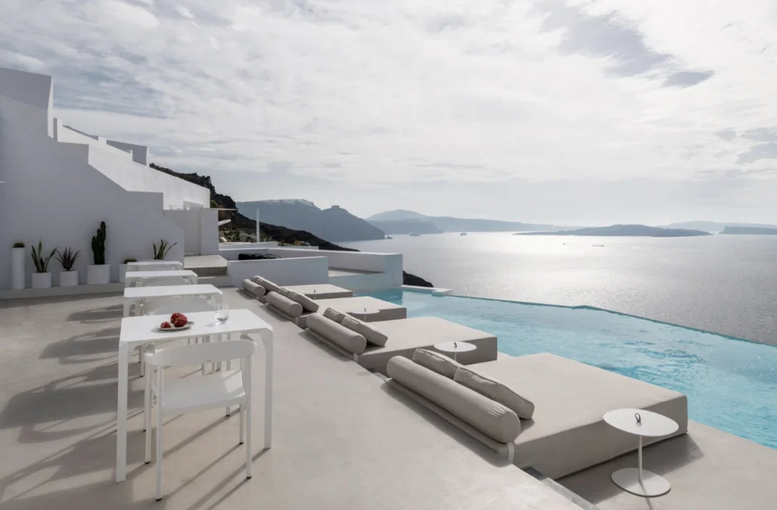 Saint Hotel