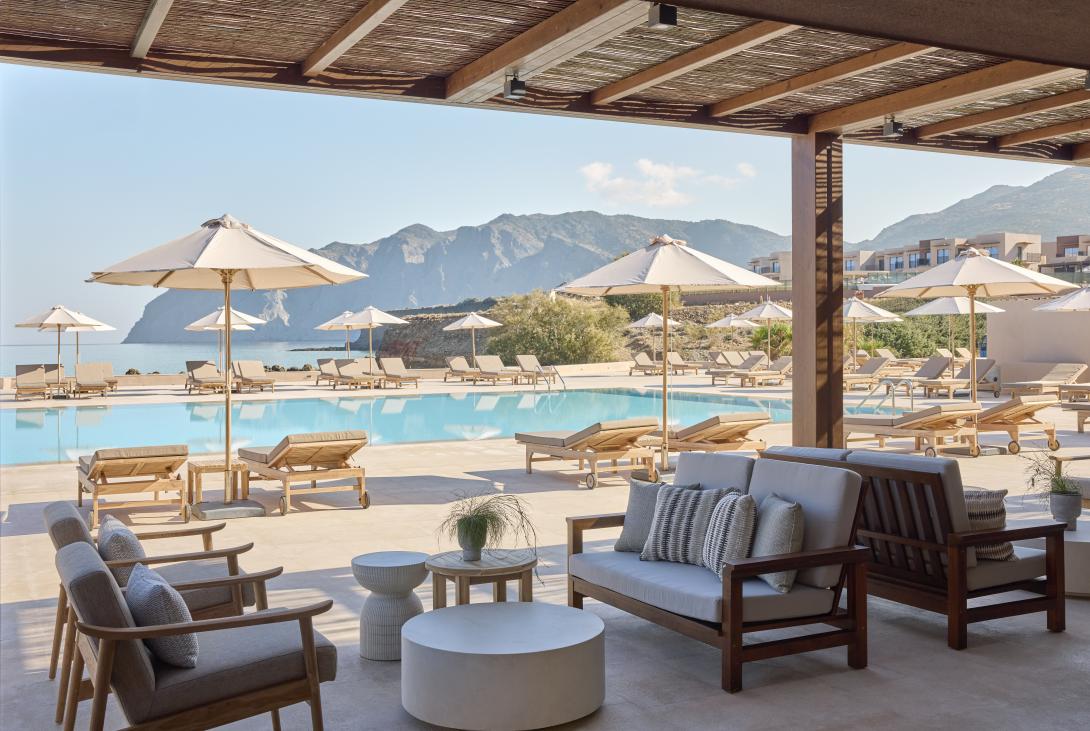 Mamalu, a casual, open-air beach bar at Ella Rocrita