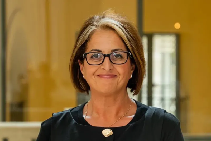 Headshot of Julia Lo Bue-Said
