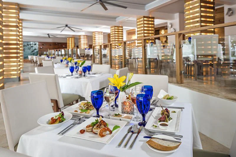 3. Sandals Resorts provides five-star, global, gourmet dining