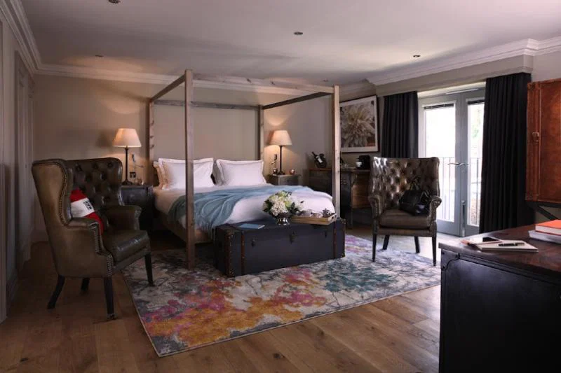 The_Harper_-_Biggest_bedroom.jpg