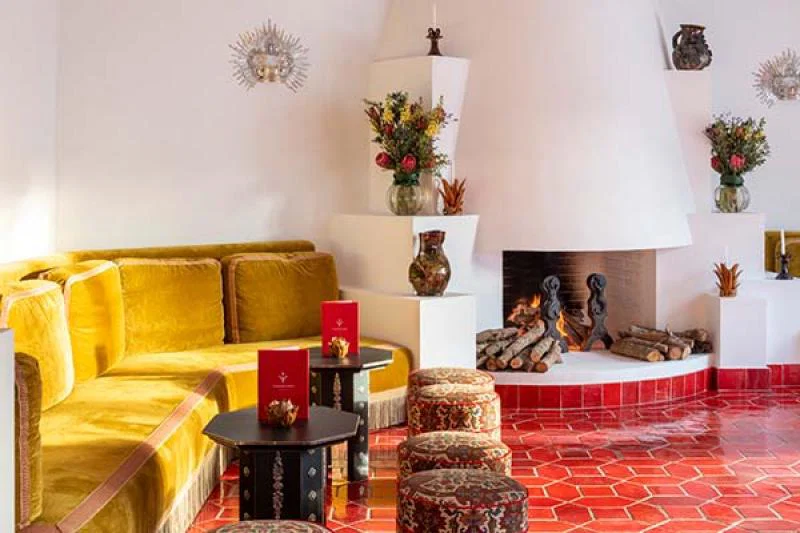 Red is the star colour across Vermelho's interiors